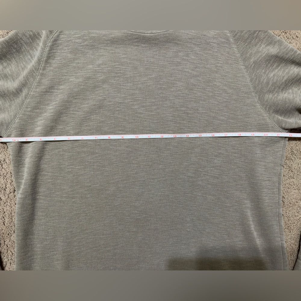 Thick Crewneck - Picture 4 of 4
